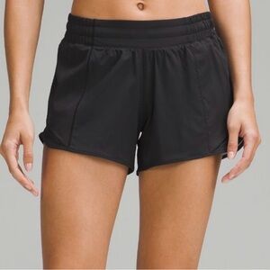 Lululemon Hotty Hot low-rise lined short sz 8 black 4” excellent condition
